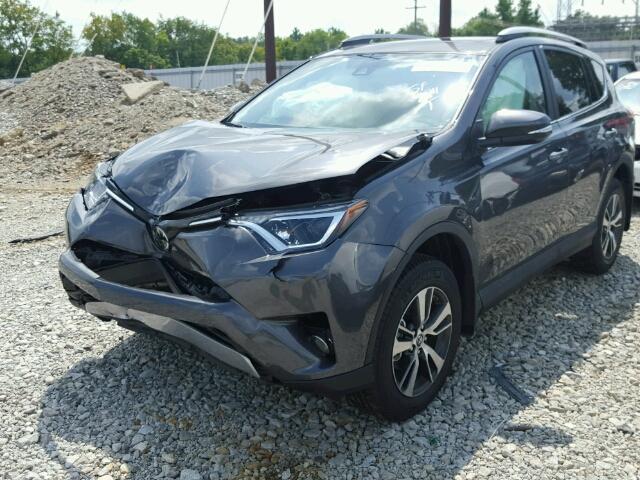 2T3RFREV9HW659491 - 2017 TOYOTA RAV4 XLE GRAY photo 2