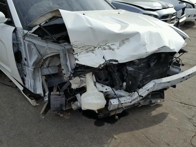 2C3CDXDT9EH351432 - 2014 DODGE CHARGER R/ WHITE photo 9
