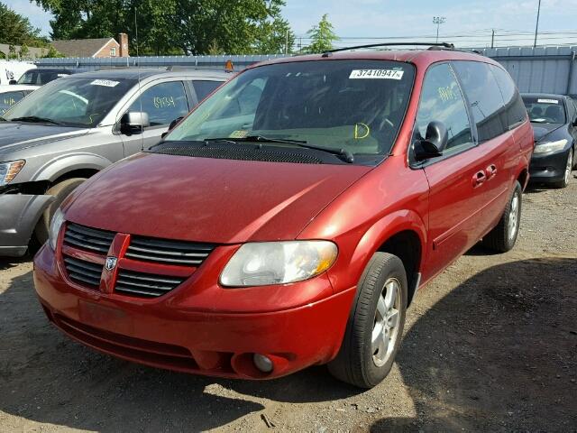 2D4GP44L56R786322 - 2006 DODGE GRAND CARA RED photo 2