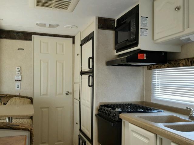 4YDT27R227B450359 - 2007 KEYSTONE OUTBACK WHITE photo 5