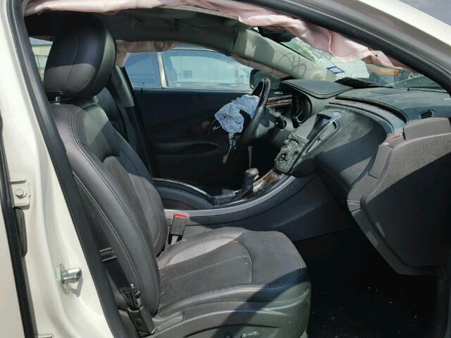 1G4GJ5E37CF357071 - 2012 BUICK LACROSSE WHITE photo 5