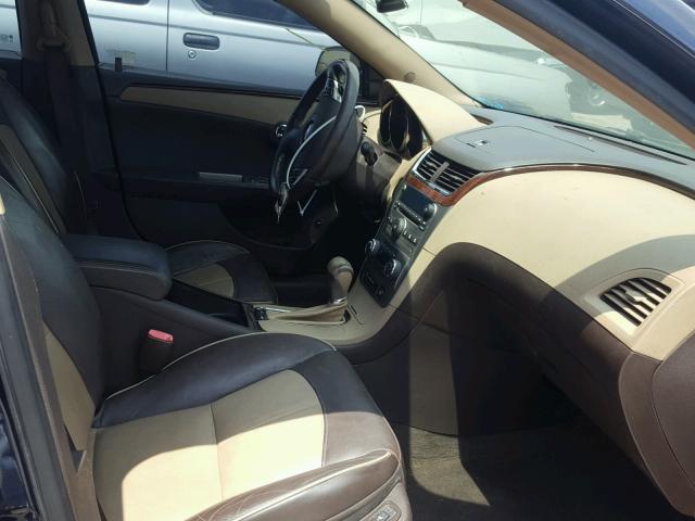 1G1ZK57B08F275844 - 2008 CHEVROLET MALIBU LTZ BLUE photo 5