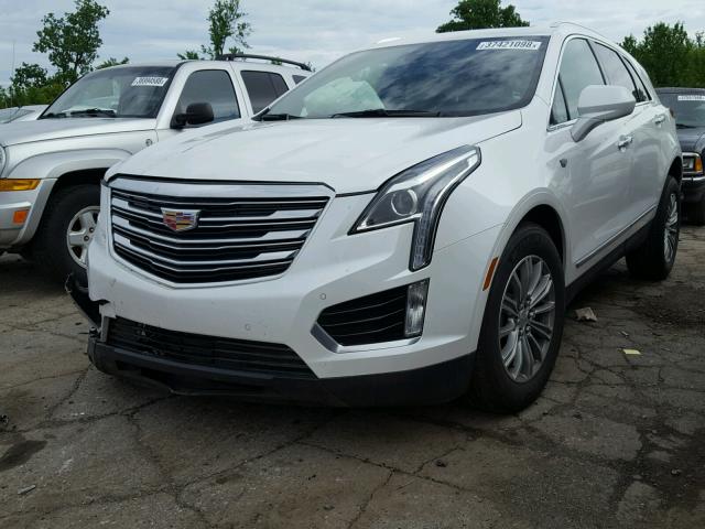 1GYKNBRS8HZ283355 - 2017 CADILLAC XT5 LUXURY WHITE photo 2