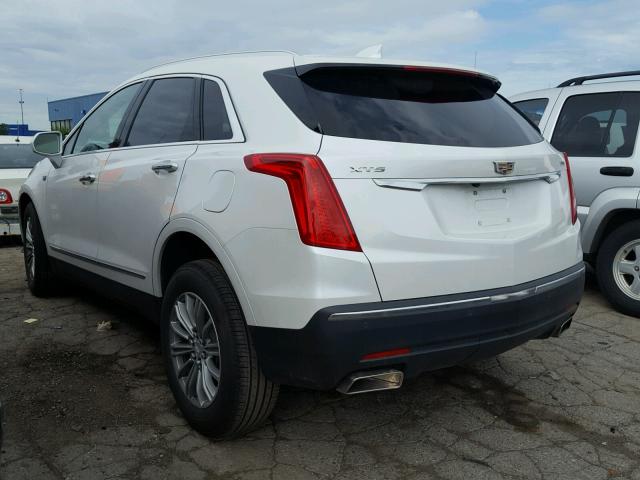 1GYKNBRS8HZ283355 - 2017 CADILLAC XT5 LUXURY WHITE photo 3