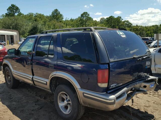 1GNCS13W3X2184188 - 1999 CHEVROLET BLAZER BLUE photo 3