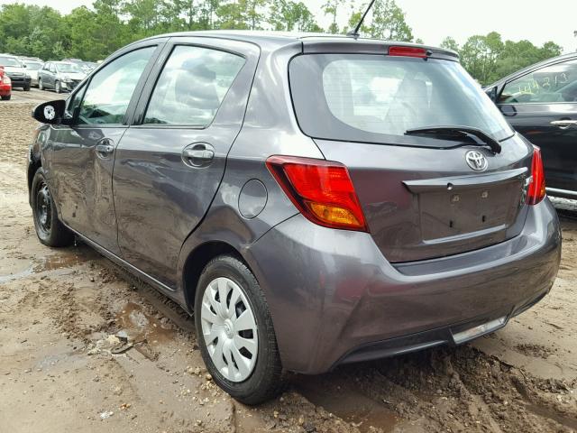 VNKKTUD38HA082651 - 2017 TOYOTA YARIS L GRAY photo 3