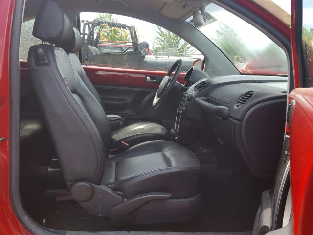 3VWPW31C78M521679 - 2008 VOLKSWAGEN NEW BEETLE 黄色 照片 5