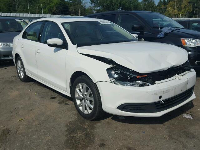 3VWDX7AJ6BM306243 - 2011 VOLKSWAGEN JETTA SE WHITE photo 1