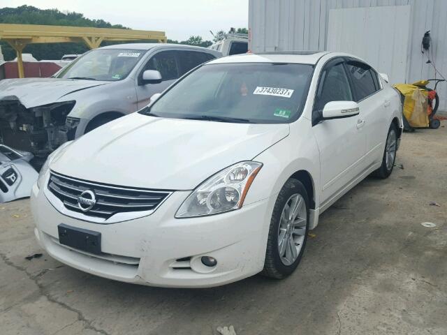 1N4BL2AP1CC242201 - 2012 NISSAN ALTIMA SR WHITE photo 2