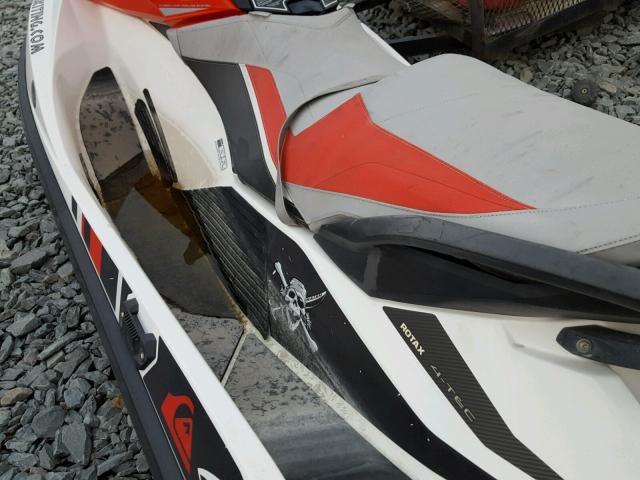 YDV28576A212 - 2012 SEAD JETSKI BLACK photo 9