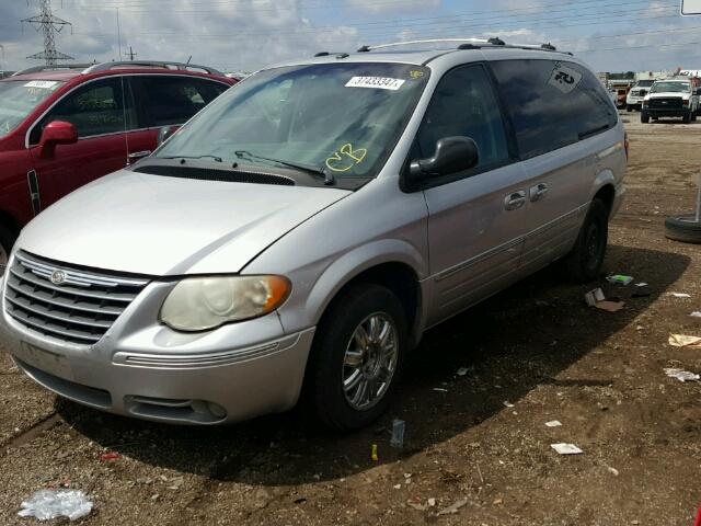 2A4GP64L86R609119 - 2006 CHRYSLER TOWN & COU SILVER photo 2