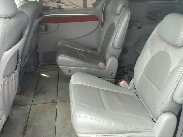 2A4GP64L86R609119 - 2006 CHRYSLER TOWN & COU Gümüş foto 6