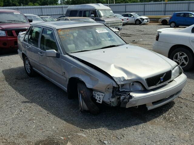 YV1LS56DXY2671233 - 2000 VOLVO S70 GLT SILVER photo 1