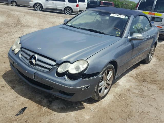 WDBTK56G56T072262 - 2006 MERCEDES-BENZ CLK 350 BLUE photo 2