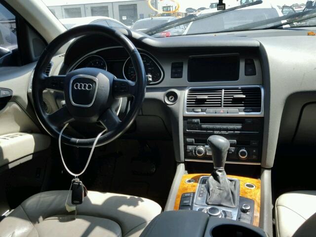 WA1BY74L97D071323 - 2007 AUDI Q7 3.6 QUA SILVER photo 9