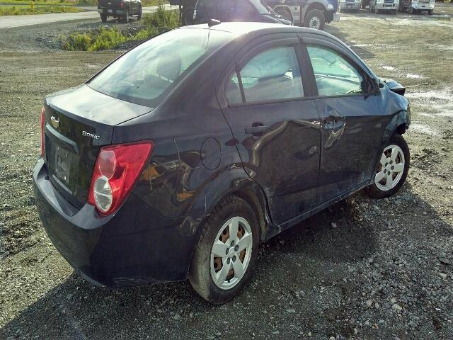 1G1JA5EH6C4110330 - 2012 CHEVROLET SONIC LS 黑色 照片 4