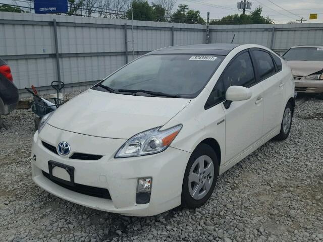 JTDKN3DU3B5245244 - 2011 TOYOTA PRIUS WHITE photo 2