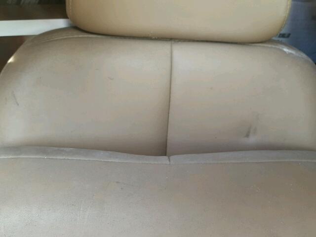 1C4GP54L2YB501080 - 2000 CHRYSLER TOWN & COU GOLD photo 6