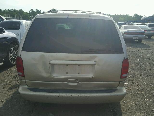 1C4GP54L2YB501080 - 2000 CHRYSLER TOWN & COU GOLD photo 9