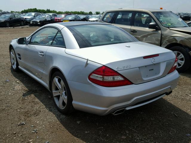 WDBSK71F99F147733 - 2009 MERCEDES-BENZ SL 550 SILVER photo 3