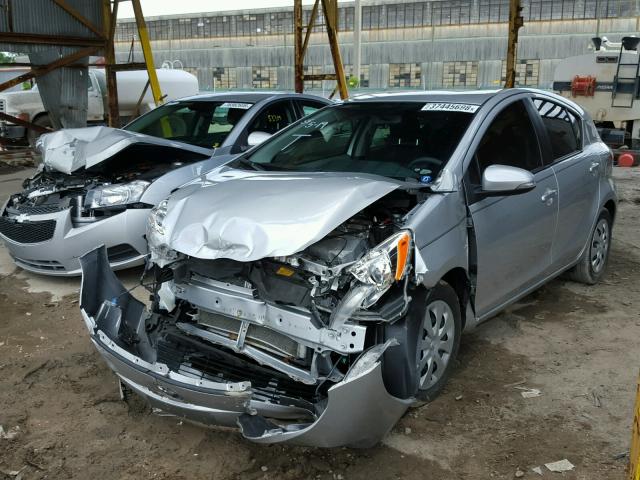 JTDKDTB31E1073675 - 2014 TOYOTA PRIUS C SILVER photo 2