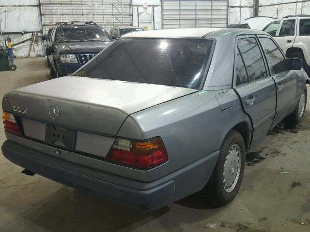 WDBEA30D2KA842289 - 1989 MERCEDES-BENZ 300 GRAY photo 4