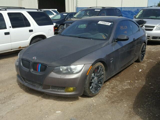 WBAWC73579E067662 - 2009 BMW 335 XI GRAY photo 2