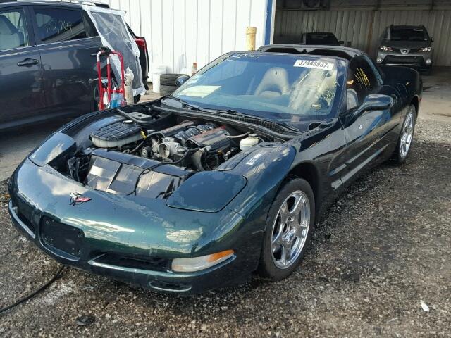 1G1YY22G215127203 - 2001 CHEVROLET CORVETTE GREEN photo 2