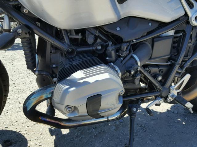 WB10A1605GZ676098 - 2016 BMW R NINE T SILVER photo 7