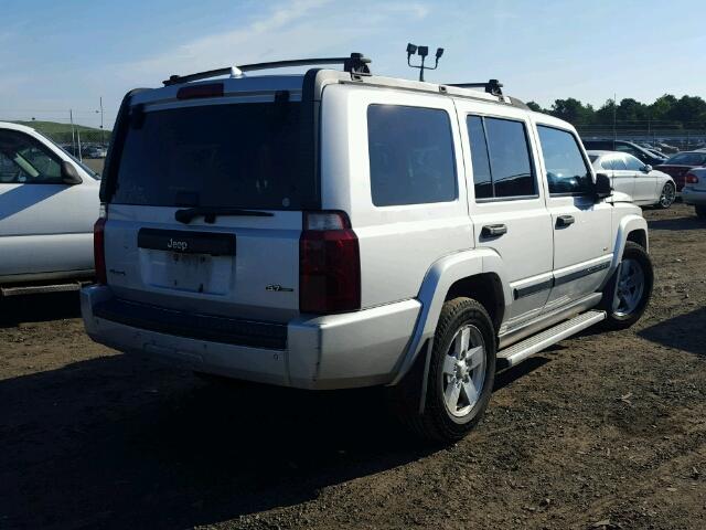 1J8HG48K06C245649 - 2006 JEEP COMMANDER SILVER photo 4