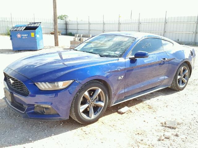 1FA6P8AM2F5318614 - 2015 FORD MUSTANG BLUE photo 2