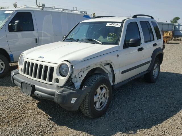 1J4GL48K56W177694 - 2006 JEEP LIBERTY SP WHITE photo 2