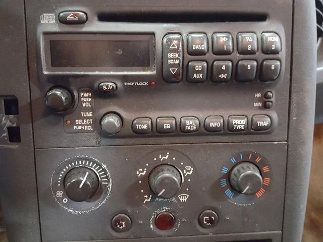 2G2WP522851196397 - 2005 PONTIAC GRAND PRIX SILVER photo 9