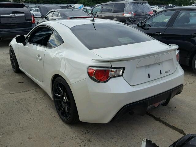 JF1ZNAA15D1730255 - 2013 TOYOTA SCION FR-S WHITE photo 3