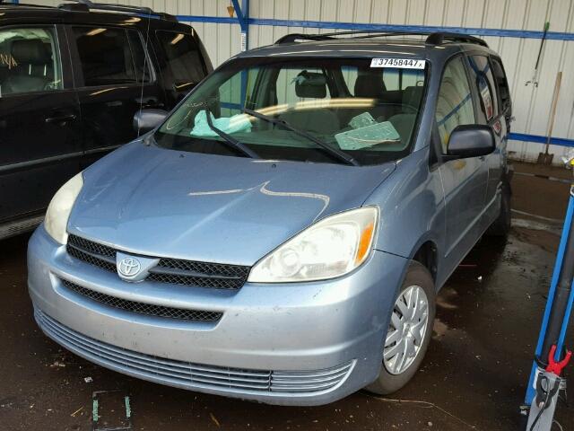 5TDZA23C95S229495 - 2005 TOYOTA SIENNA CE BLUE photo 2