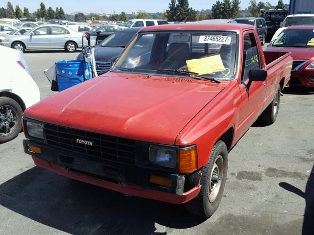 JT4RN55R5F0083205 - 1985 TOYOTA PICKUP 1/2 RED photo 2