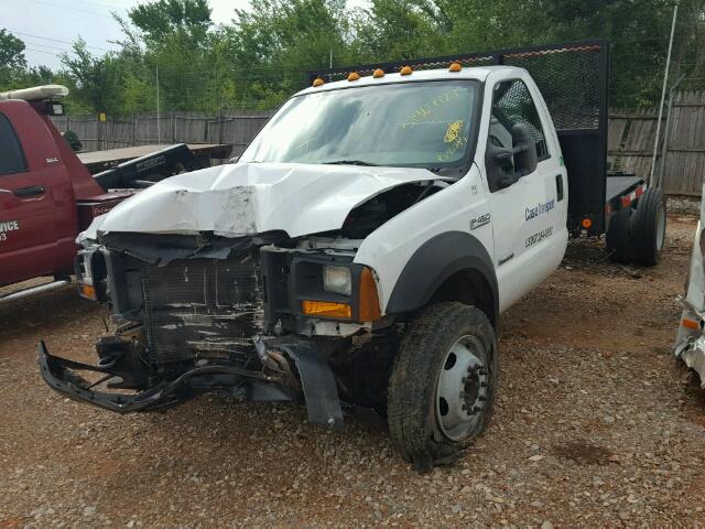 1FDXF46PX6EB35597 - 2006 FORD F450 WHITE photo 2