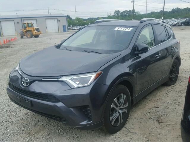 JTMBFREV6GJ069814 - 2016 TOYOTA RAV4 灰色 照片 2