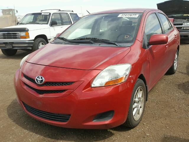 JTDBT923171088654 - 2007 TOYOTA YARIS RED photo 2