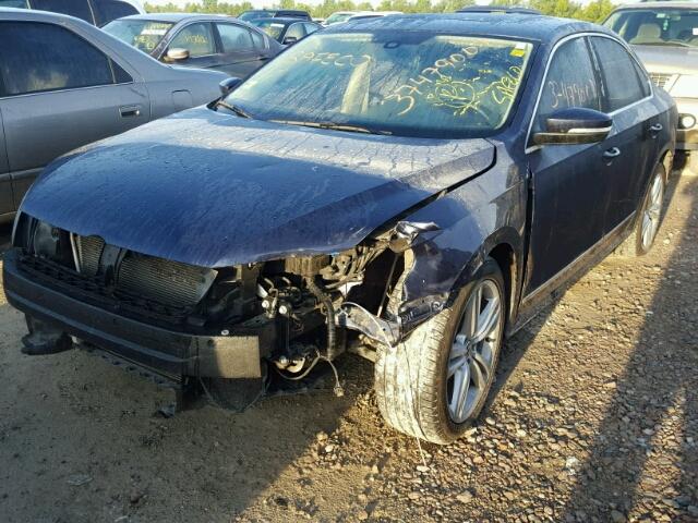 1VWCN7A39DC044726 - 2013 VOLKSWAGEN PASSAT SEL BLUE photo 2