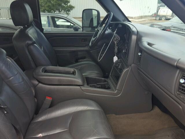 0K1141112832 - 2007 GMC SIERRA K25 SILVER photo 5