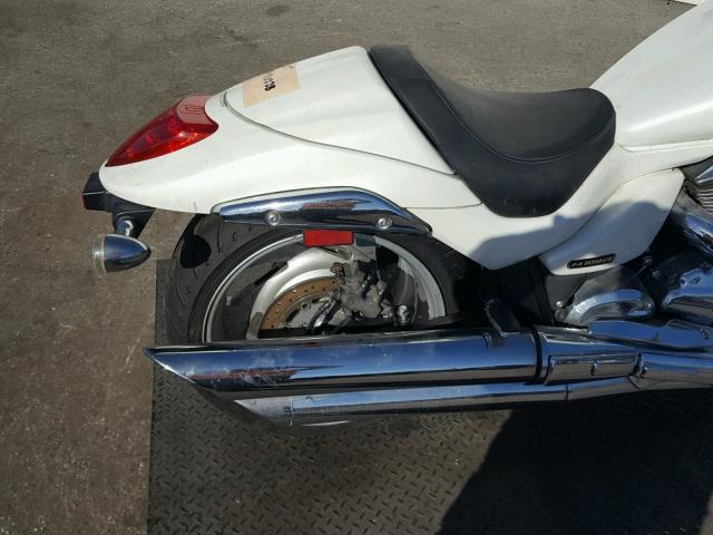 JS1VY53A772103425 - 2007 SUZUKI VZR1800 WHITE photo 6