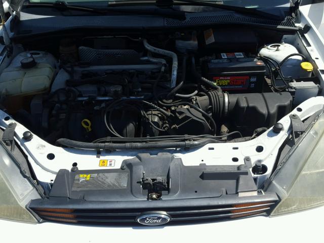 1FAHP38Z64W178913 - 2004 FORD FOCUS ZTS WHITE photo 7