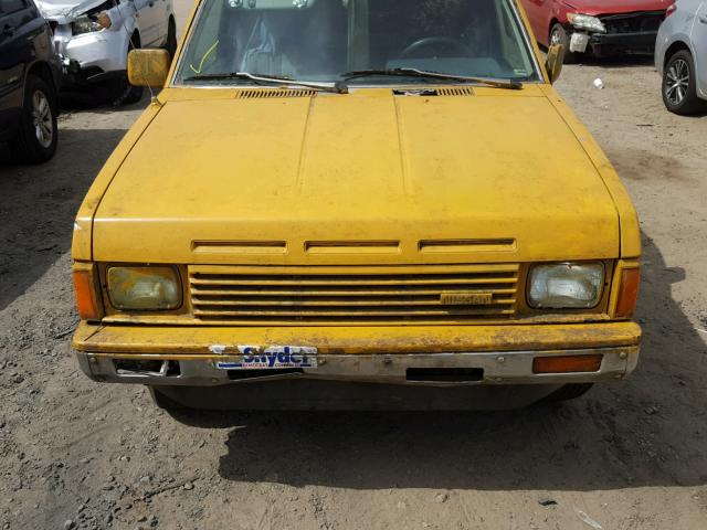 1N6ND16S7GC452736 - 1986 NISSAN D21 KING C YELLOW photo 7