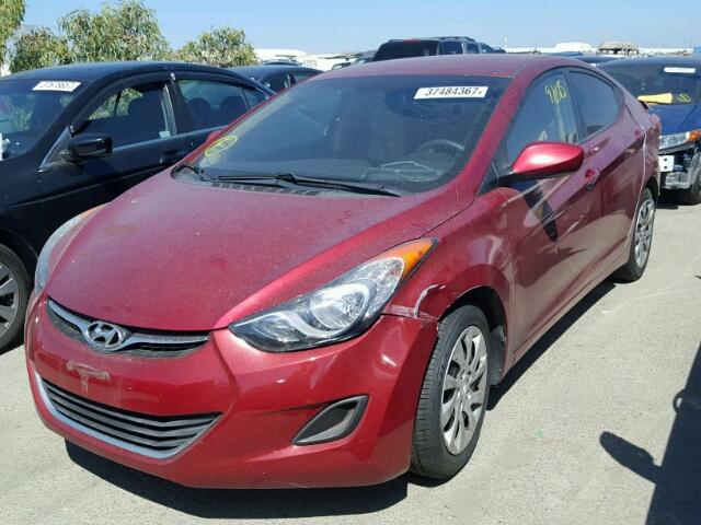 5NPDH4AE8DH186360 - 2013 HYUNDAI ELANTRA RED photo 2