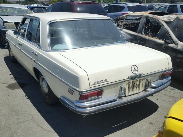 10801212054206 - 1968 MERCEDES-BENZ 250S WHITE photo 3