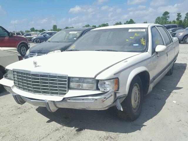 1G6DW5279PR703757 - 1993 CADILLAC FLEETWOOD WHITE photo 2