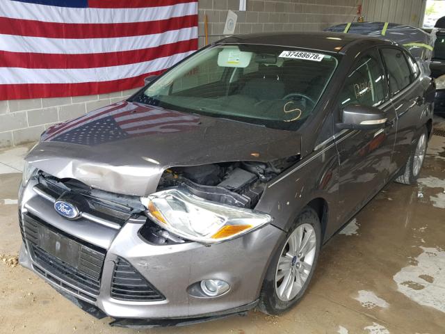 1FAHP3H2XCL271484 - 2012 FORD FOCUS SEL SILVER photo 2