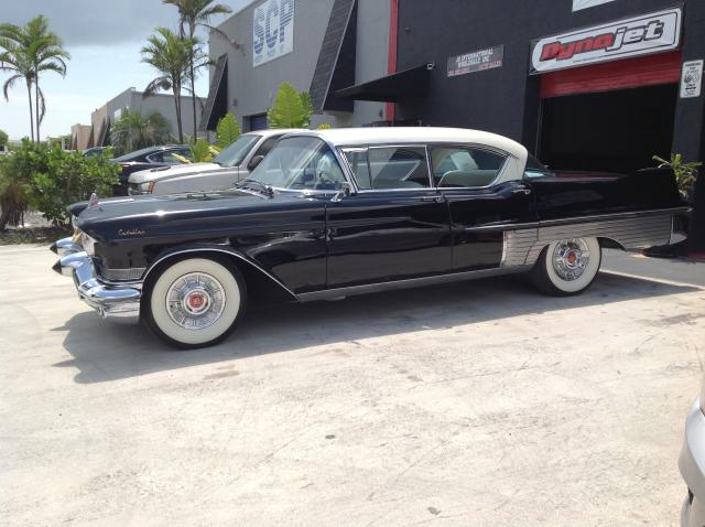 5760131925 - 1957 CADILLAC FLEETWOOD TWO TONE photo 10