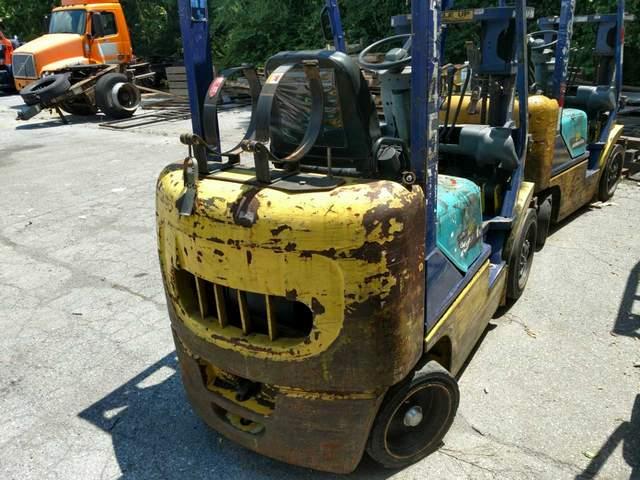 563866A - 2003 KMTS FORKLIFT UNKNOWN - NOT OK FOR INV. photo 3